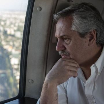 El autismo del gobierno pone en peligro a la democracia