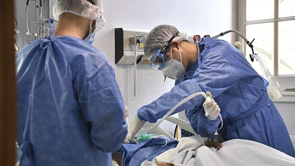 Coronavirus: ascienden a 23.581 las muertes y a 883.882 los contagios en el país