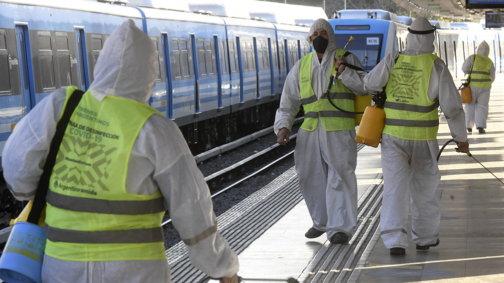 Vuelven los trenes de larga y media distancia pero para quienes tengan certificado