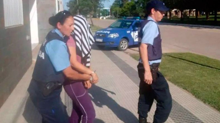 Condenaron a una maestra que desnudaba, manoseaba y filmaba a nenes de un jardín de infantes de Córdoba-Argentina
