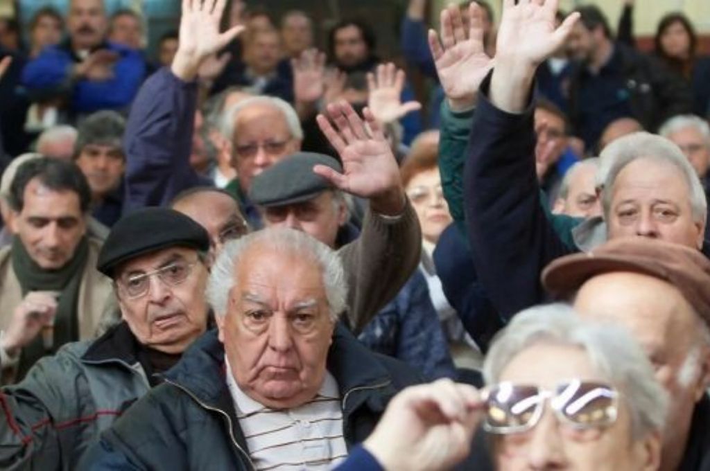 Los “viejos” deben pedir perdón