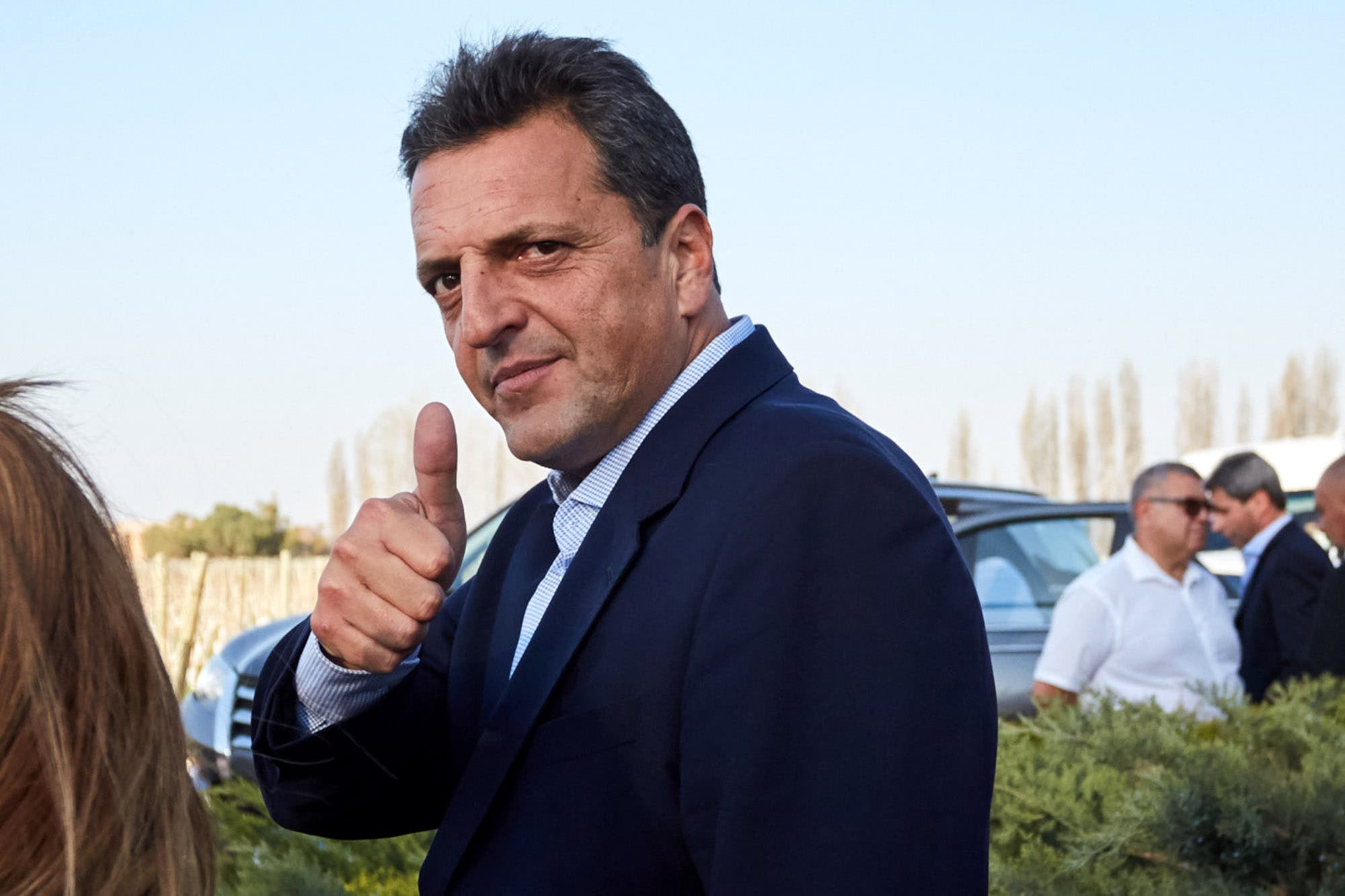 Massa pulgar arriba e impuestos también: Pagni habló de “negocios”