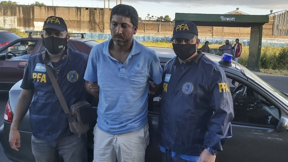 Detuvieron al prófugo por el crimen de un policía y un barrendero en Barracas